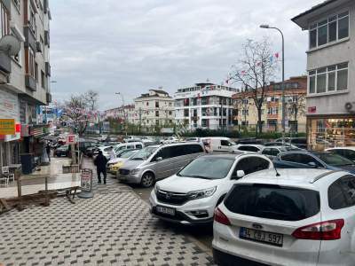 Küçükyalı Bağdat Caddesi Marmaraya Yakın Sıfır Dükkan 24
