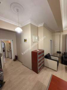 Küçükyalıda Minibüse Yakın Geniş M2'Li Eşyalı Dükkan 20