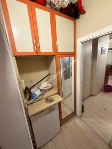 Küçükyalıda Minibüse Yakın Geniş M2'Li Eşyalı Dükkan 1