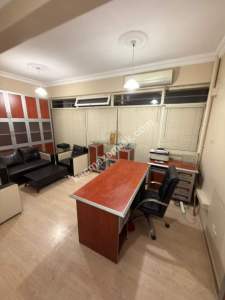 Küçükyalıda Minibüse Yakın Geniş M2'Li Eşyalı Dükkan 14