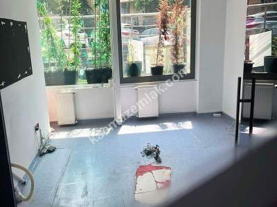 Şişli'de Plazada Bağımsız Girişli 750 M2 Kiralık İşyer 10