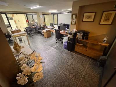 Acıbadem Caddesinde, Tabela Değerli, 260 M2 Net,Kiralık 16