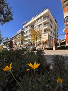 Acıbadem Caddesinde, Tabela Değerli, 260 M2 Net,Kiralık 37