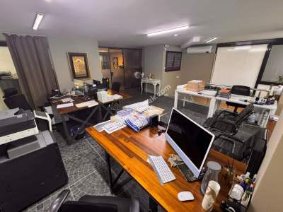 Acıbadem Caddesinde, Tabela Değerli, 260 M2 Net,Kiralık 19