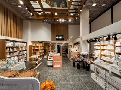 Acıbadem Caddesinde, Tabela Değerli, 260 M2 Net,Kiralık 30