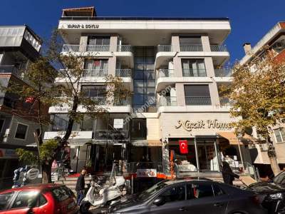 Acıbadem Caddesinde, Tabela Değerli, 260 M2 Net,Kiralık 34