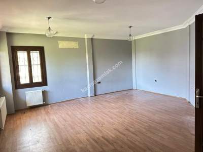 Trabzon Yıldızlı Ana Yol Üstünde Kiralık Dükkan 22