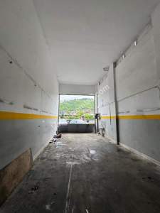 Kaymaklı Mahallesi'nde Yol Üzeri 160 M² Kiralık Dükkan 4