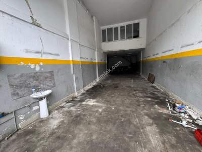 Kaymaklı Mahallesi'nde Yol Üzeri 160 M² Kiralık Dükkan 2