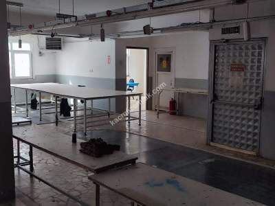 Samandıra Serdar İşmerkezinde 3.000 M2 Kiralık İşyeri 6