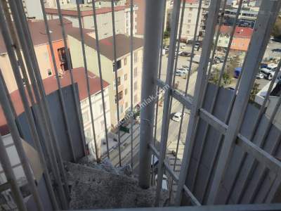 Samandıra Serdar İşmerkezinde 3.000 M2 Kiralık İşyeri 22