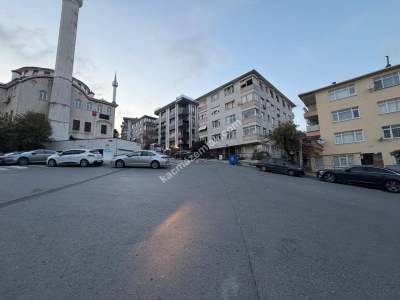 Acıbadem Metro Ve Metrobüse Yakın, 250 M2 Kiralık 2