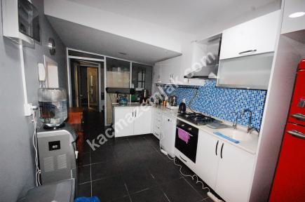 Aydınevler De E-5 Cepheli Müstakil Tek Katlı Bina 17