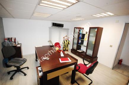 Aydınevler De E-5 Cepheli Müstakil Tek Katlı Bina 26