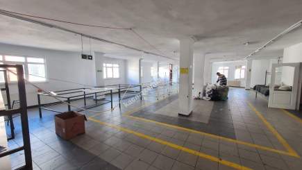 Ümraniye Tepeüstü Merkezde, Katta 400 M2 İş Hanı 11