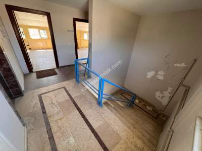 Küçük Çamlıcada Cadde Üzeri 1350 M2 Kiralık Komple Bina 31