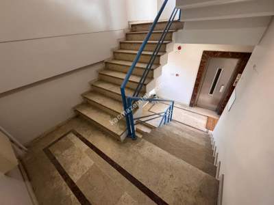 Küçük Çamlıcada Cadde Üzeri 1350 M2 Kiralık Komple Bina 32