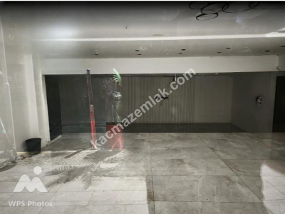Şişli Merkez Plazada Boş,Düz Giriş Geniş Cepheli 750 M2 3