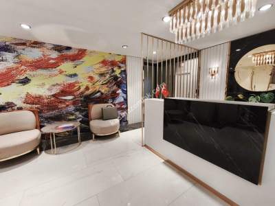 Şişli'de Camlı Plazada Dekorasyonlu, 500 M2 Kiralık 14