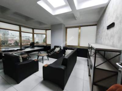 Şişli'de Camlı Plazada Dekorasyonlu, 500 M2 Kiralık 22