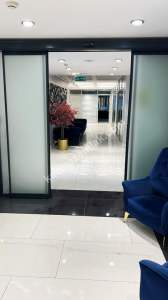 Şişli'de Camlı Plazada Dekorasyonlu, 500 M2 Kiralık 28