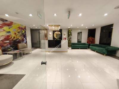 Şişli'de Camlı Plazada Dekorasyonlu, 500 M2 Kiralık 31