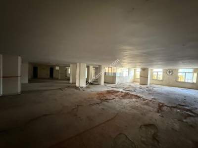 Ataşehir Örnek Mah. Cadde Üzerinde İş Yeri Katları 16