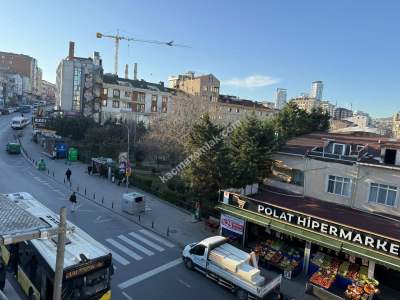 Ataşehir Örnek Mah. Cadde Üzerinde İş Yeri Katları 8