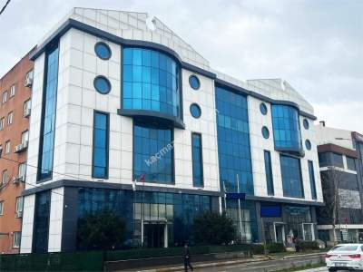 Sancaktepe, Samandıra'a İskanlı 5.000 M² Kiralık Plaza 6