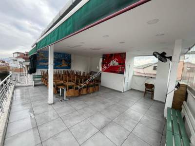 Büyükada Merkezde İşlek Caddede Kiralık 4 Katlı İş Yeri 37