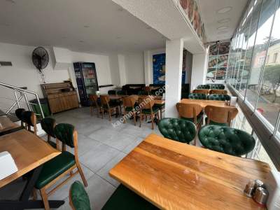 Büyükada Merkezde İşlek Caddede Kiralık 4 Katlı İş Yeri 34