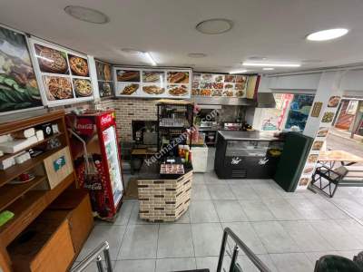 Büyükada Merkezde İşlek Caddede Kiralık 4 Katlı İş Yeri 6
