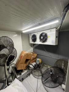 Büyükada Merkezde İşlek Caddede Kiralık 4 Katlı İş Yeri 27