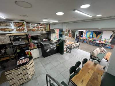 Büyükada Merkezde İşlek Caddede Kiralık 4 Katlı İş Yeri 2