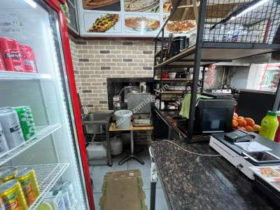 Büyükada Merkezde İşlek Caddede Kiralık 4 Katlı İş Yeri 8