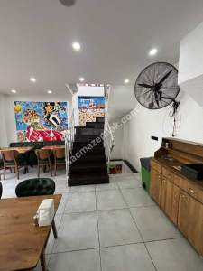 Büyükada Merkezde İşlek Caddede Kiralık 4 Katlı İş Yeri 28