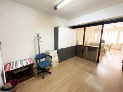 Bursa Osmangazi Merkezde Eşyalı Satılık Ofis 8