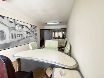 Bursa Osmangazi Merkezde Eşyalı Satılık Ofis 16