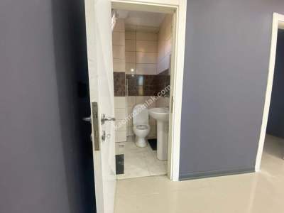 Samandıra Meydanda Camlı Plaza'da Satılık Ofis 12