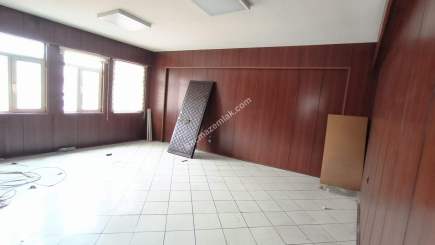 Trabzon Uzun Sokakta Satılık Ofis 6