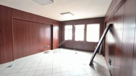 Trabzon Uzun Sokakta Satılık Ofis 5