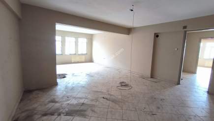 Trabzon Uzun Sokakta Satılık Ofis 12