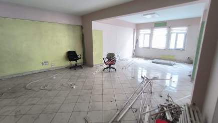 Trabzon Uzun Sokakta Satılık Ofis 9