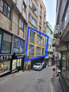 Trabzon Merkez Meydanda Toplam 315 M2 Galeri Katlı Ofis 1