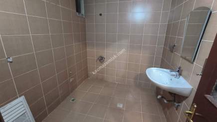 Trabzon Kemerkaya Mah.satılık 1.Kat Ofis 8