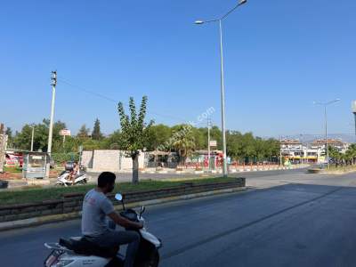 Yeni Sanayi Mahallesinde,573 M2 Arsada, 4Daire,2 Dükkan 5