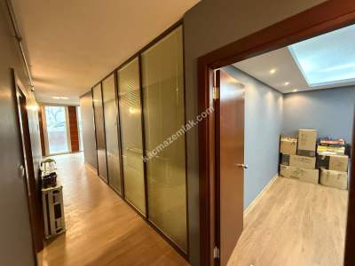 Dikilitaş Eren Sokakta, Düz Giriş, 90M2 Net Dükkan & 13