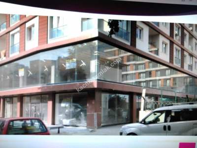 Alibeyköyde Hazır Kurumsal Kiracılı 2.350 M2 Satılık 3