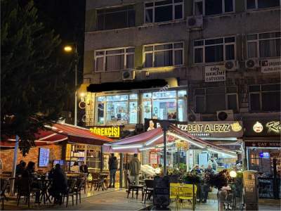 Fatih Yusufpaşa'da Cadde Üzeri Çift Cephe Köşe Dükkan 1