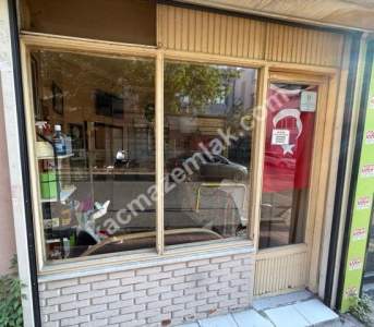 Silivrikapı Caddesi Satılık Berber Dükkanı